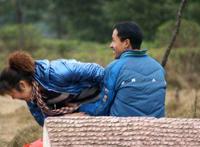 最新公园亲热吃摸视频(：公园情侣亲热摸视频, 公园亲热吃摸下体视频