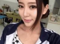 和闺蜜睡觉吃闺蜜的奶：你吃过闺密的咪咪嘛 女生和闺蜜之间舔描写