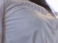 我在火车厕所干了校花:在火车上被别人干出尿