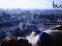 少妇被按在洗手台20p：少妇受不了高潮10P