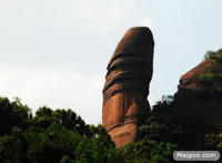 男人那里硬起的视频：男的硬起的图片百度男人的小弟硬了多粗