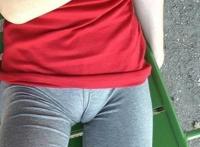 粉嫩美女极品鲍豫天网：极品美人鲍图