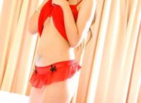 国模杨依白奶展阴250p：国模杨依白奶展阴阴