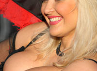 俄罗斯大妈比基尼图片：俄罗斯寡妇那里多