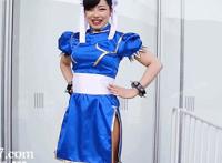 女孩光屁股洗澡(图片)：童星杨慧妍洗澡的图片