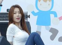 黑人 视频 @ greenbed 嗯~啊 好爽 快插我：日本女小学生@视频33