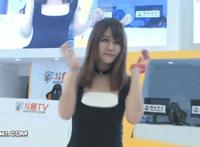 老公,快舔我的下面：我下面没洗,老公直接舔