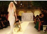 婆媳双飞李伟杰陈悦 婆媳一锅煮欣欣张媛：婆媳双飞小说。