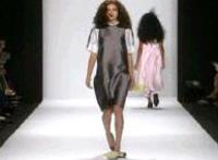 老公想双飞我和闺蜜 ·宾馆双飞姐妹花14P