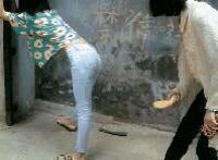 美女在家做羞羞事情：和美女做羞羞的事电话 b站和姐姐做羞羞的事情