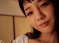 双飞初中生美女16P图片：小嫩妹家中被强插15P