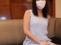 三人共进入一女人身体：女人身体上的BB的图片