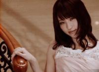 郑凯吸杨颖的胸的视频：杨颖被郑恺强亲的图片 杨颖的胸口给郑恺