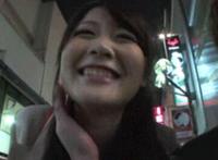 奶茶店自拍颜射人妻36：丹东少妇奶茶店人妻