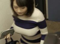 学游泳时和教练发生了我目睹老婆被瑜伽教练：教练干了我的老婆