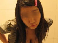 初三的女生的胸小吗 我是初三的女生胸大吗 图：中学女生有大胸吗