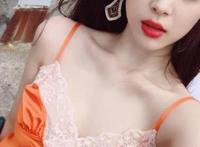 女生乳房图片(无遮挡)：初一美女和初三的对比