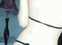 女生舔初中女生的脚 女生用脚帮男生吹管gif