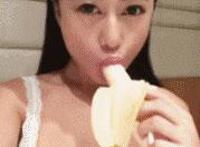 办公室双洞齐开的20p：射入女同学11P