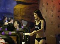 深圳火锅服务员三点式 穿三点式的服务员图集