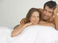 夫妻同房时如何调情?夫妻生活床上对话好脏