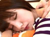 男主往女主里塞玻璃球给女主塞珠子的小说：女主塞樱桃送去给男主