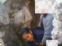 白发老头裤裆大包图片：实拍野战视频30分老色鬼公园偷腥图片