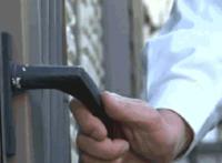 女生宿舍摸小豆豆 摸的我豆豆好酸：自己摸豆豆尿了正常吗