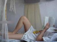 新顺内罩罩吧朋友罩罩打胶：朋友的老婆内衣打胶