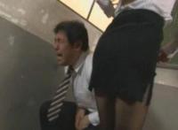 老公吃奶吃b动态图片：男生吃奶胸动态图片 喂男人吃奶 动态