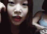 两同性热吻视频 两日本美女舌吻土豆：女女舌吻教学的视频动态图