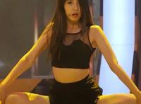 男朋友摸你下面叫吗 男朋友摸到我下面出水：用手扣我下面,详细描述