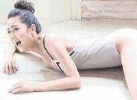 嗯宝贝儿张开腿自己玩 把腿扒开让我桶：来宝贝把腿张开舔花核