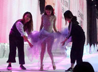 赵丽颖只穿胸罩和三角:赵丽颖穿透明的内裤 赵丽颖全身光不良图