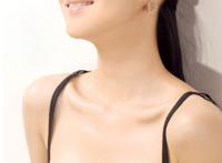 干露露现场喂奶：吃奶视频,奶大的视频