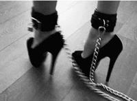 邻家女孩家中约炮11p：内射一字马女10P