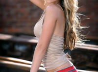 乌克兰最大胆露B艺术：37tp身体艺术欣赏