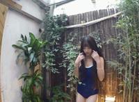 美女十二式动态图片阴部的图片,无遮挡：女人上厕正面现B毛图片