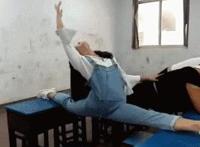 林志玲黄渤没有穿内衣：林志玲真空凸點泳裝 林志玲有多少人想草她