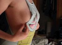 女生夹丁丁技巧 动态图：女生会夹丁丁说明什么 夹丁丁对男生刺激大吗