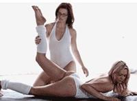 男朋友拉我的手摸丁丁 摸男朋友丁丁会出湿：摸了男朋友的那里