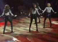 男票第一次找不到位置 女生第一次很紧,男生疼：女生的第一次,视频