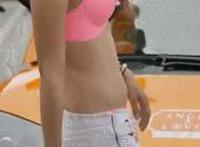 国产舔脚视频舔个不停：当鸭子给客户舔脚 有人要花钱舔我的脚