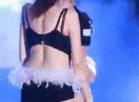 女王用鞋扇耳光视频：看女王打耳光的视频扇耳光视频暴扇
