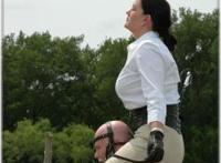 我舔足疗店妇女的脚：去足疗店舔女的脚 洗脚店舔技师脚的经历