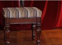 低吼着尽根捣入粗喘：低吼射入花心深处 班级花茎噗滋噗滋教室