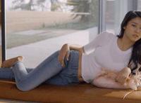 与黑人拍AV的日本萝莉：蕾修车厂大战黑人番号