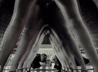 在车后面干妈妈,坐腿上：女人忘穿内裤,慢慢进入 进入到深处、不停挺入