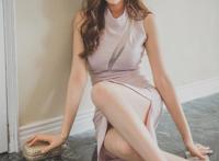 广东东莞美女浓密黑鲍：我要看,裸体女人的照片