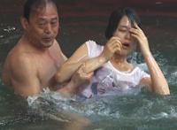 水上闯关走光女：安徽闯关走光视频集锦 美女闯关走光大全图片